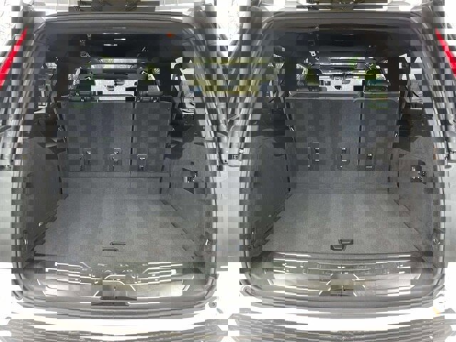 Used 2021 Cadillac Escalade ESV Premium Luxury image 9