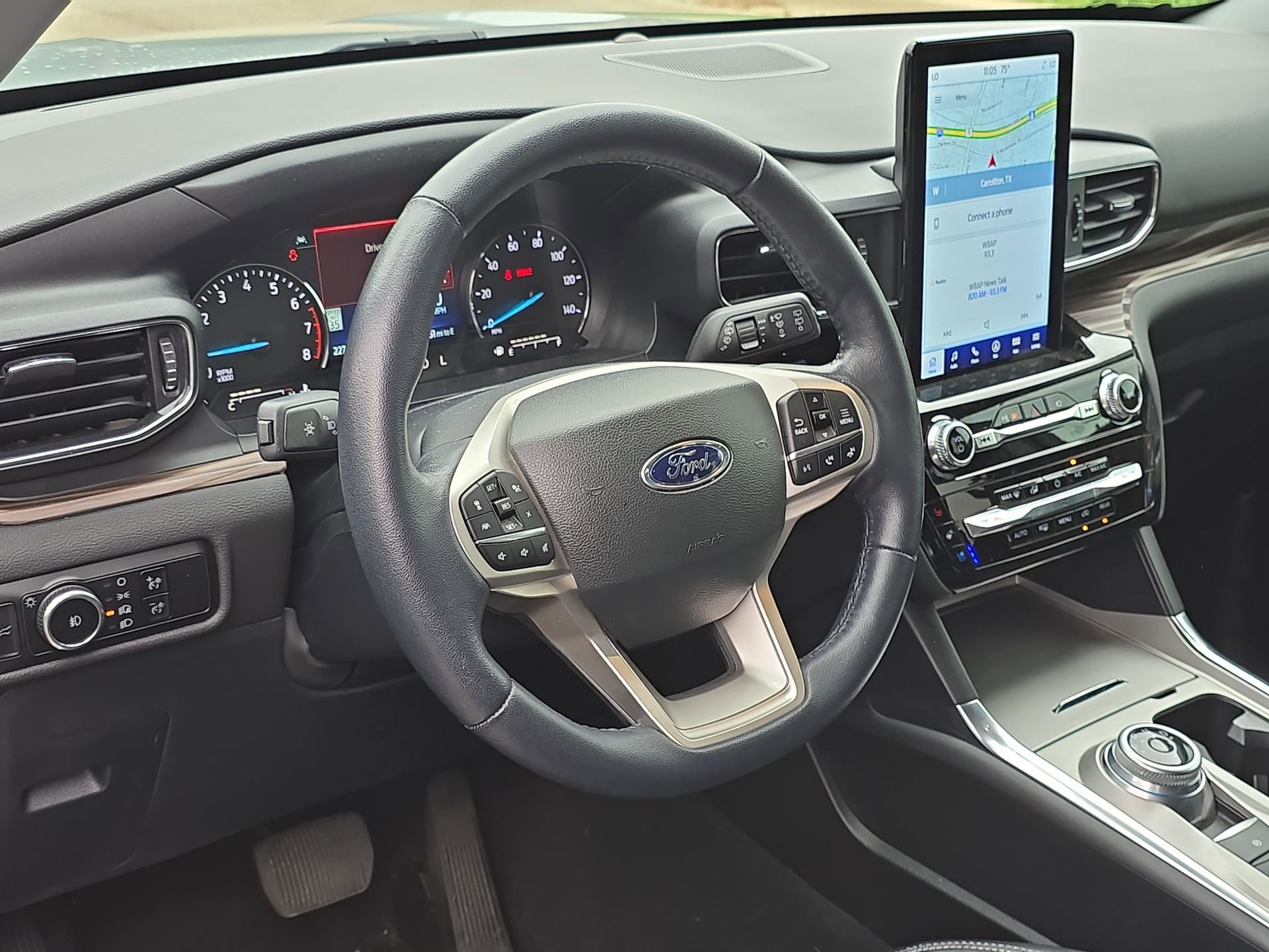 Certified 2023 Ford Explorer Limited w/ Limited Technology Package RWD image 14