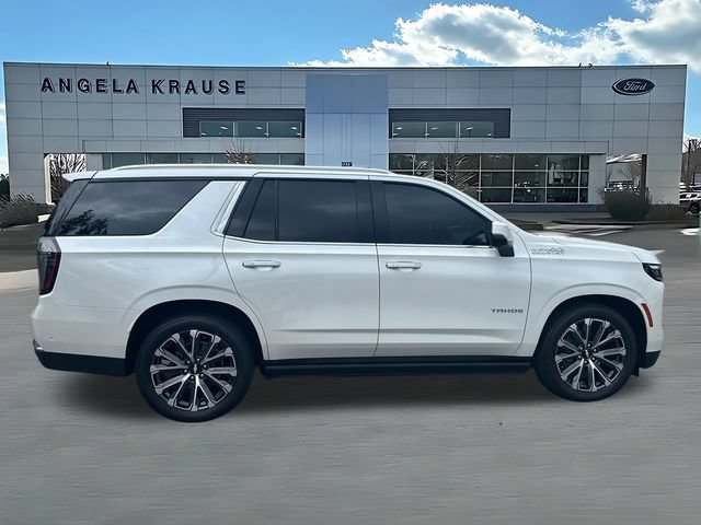 Used 2025 Chevrolet Tahoe High Country AWD/4WD image 10