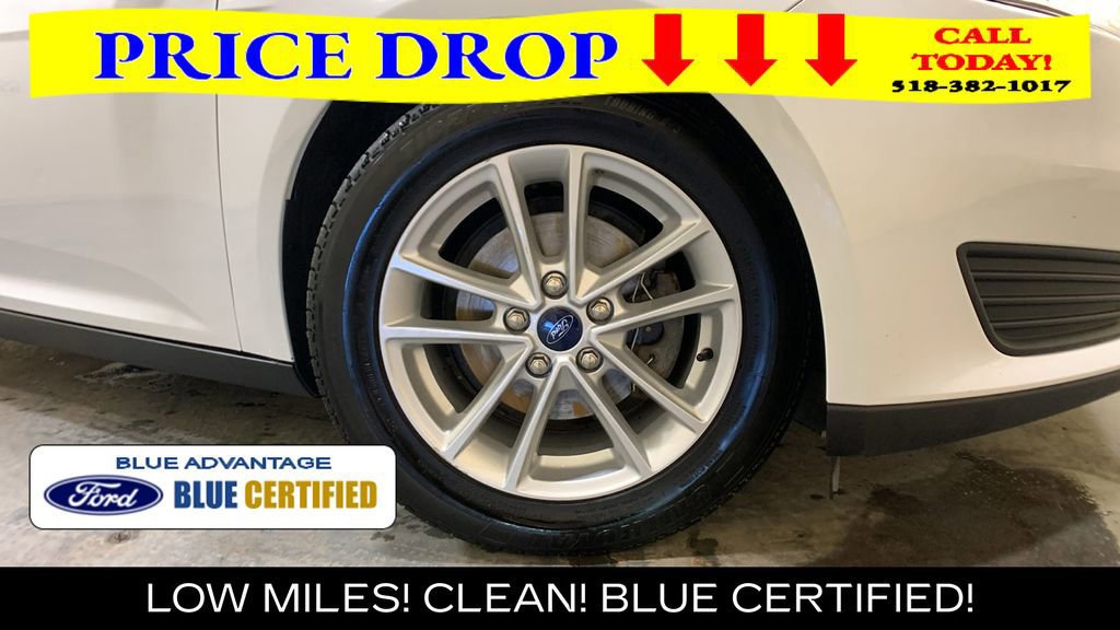 Certified 2017 Ford Focus SE FWD image 11