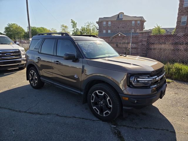 Certified 2022 Ford Bronco Sport Outer Banks w/ Tech Package AWD/4WD image 3