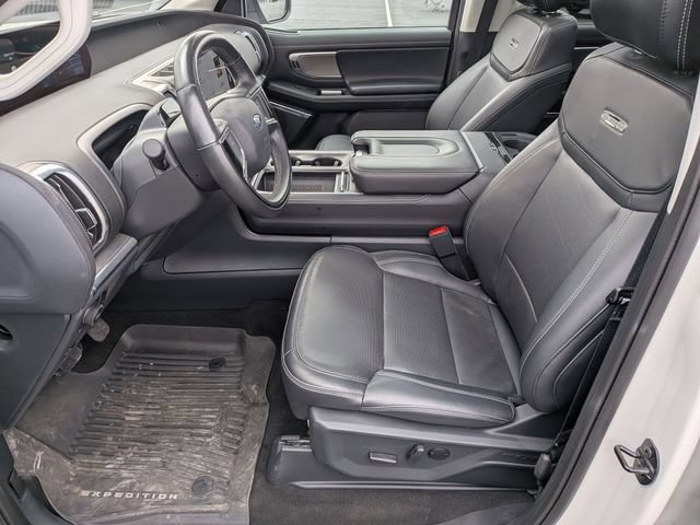 Certified 2025 Ford Expedition Platinum w/ Driver's Package AWD/4WD image 17