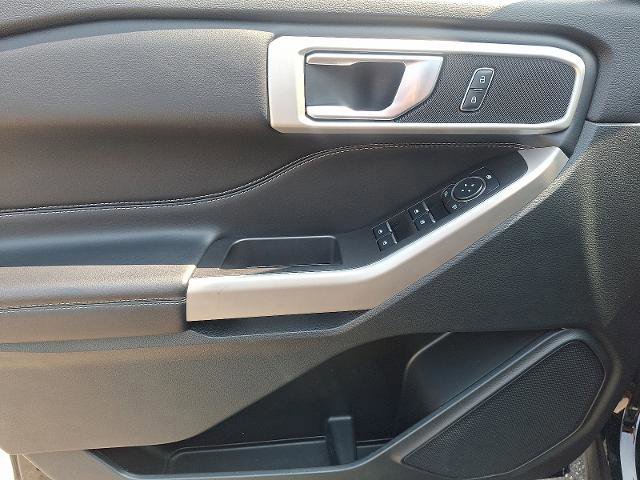 Certified 2023 Ford Explorer XLT image 12