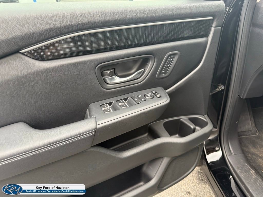 Used 2023 Honda Pilot Elite image 11