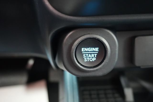 Certified 2025 Ford Maverick Lariat w/ Black Appearance Package image 14