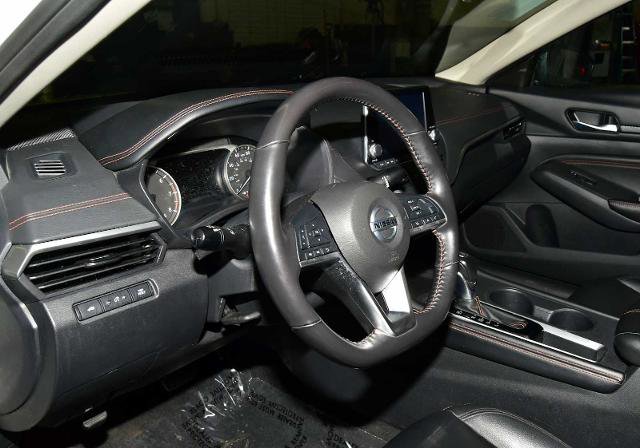 Used 2022 Nissan Altima 2.5 SR image 19