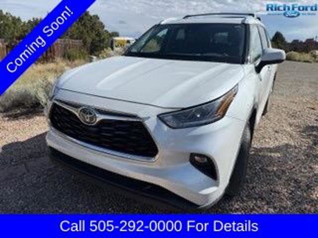 Used 2023 Toyota Highlander Limited
