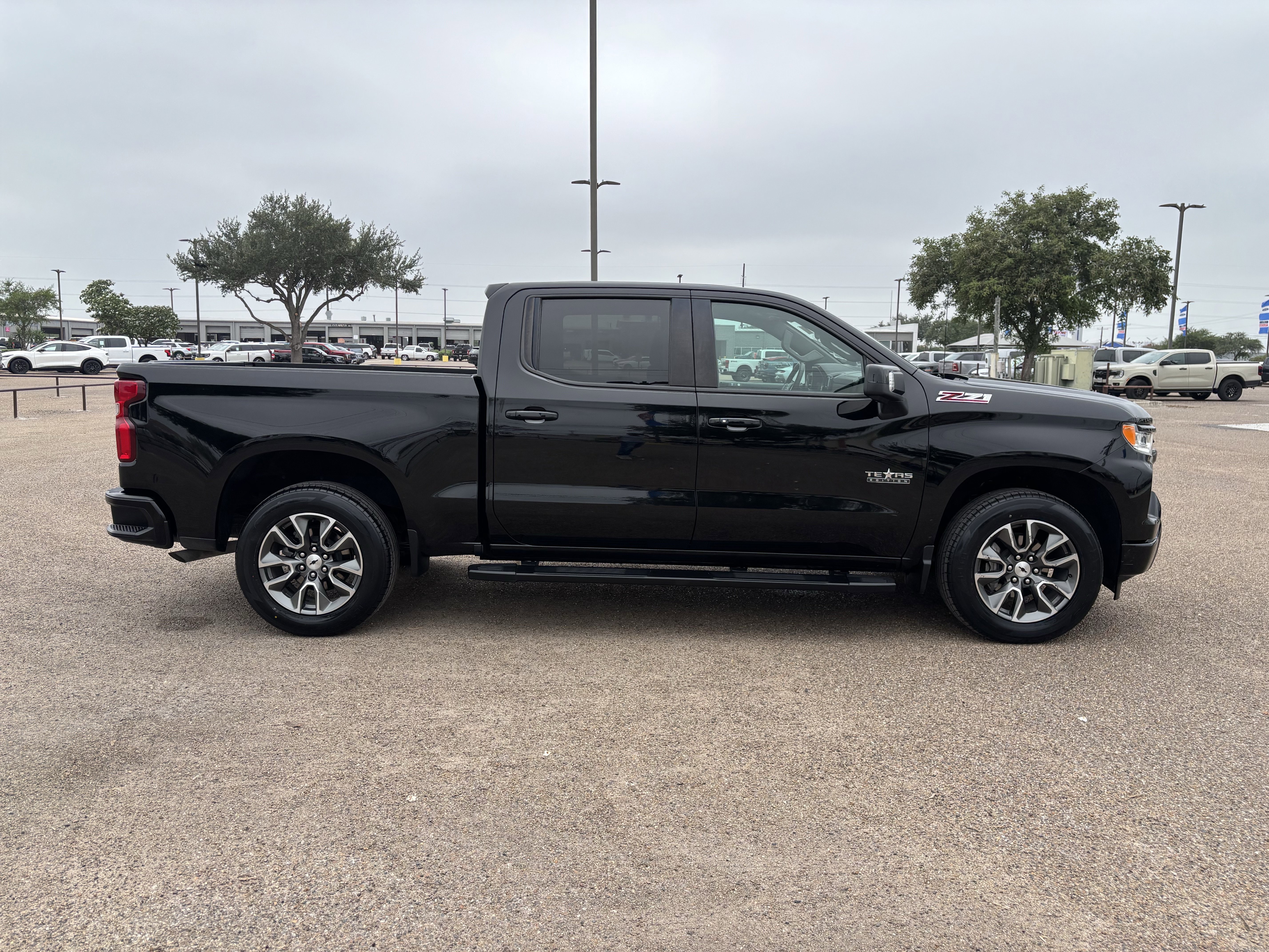 Used 2023 Chevrolet Silverado 1500 RST RWD image 5