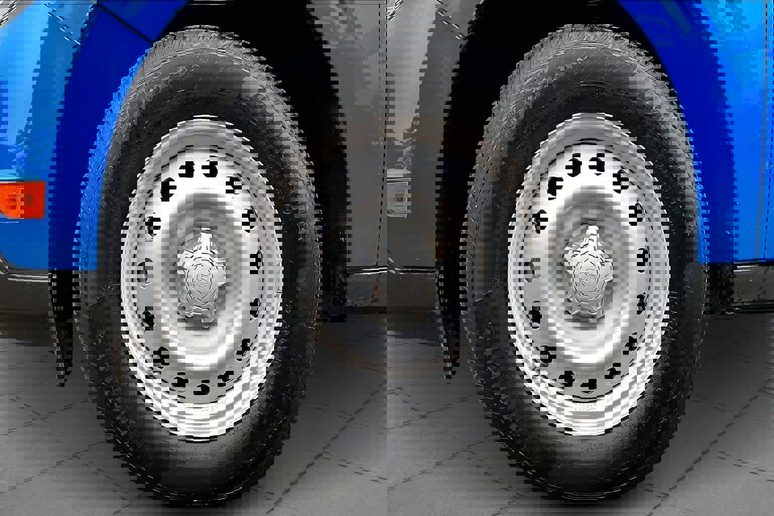 Certified 2025 Ford Maverick XL image 10