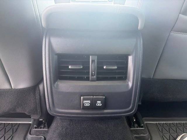 Used 2022 Toyota Avalon XLE w/ Moonroof Package FWD image 36