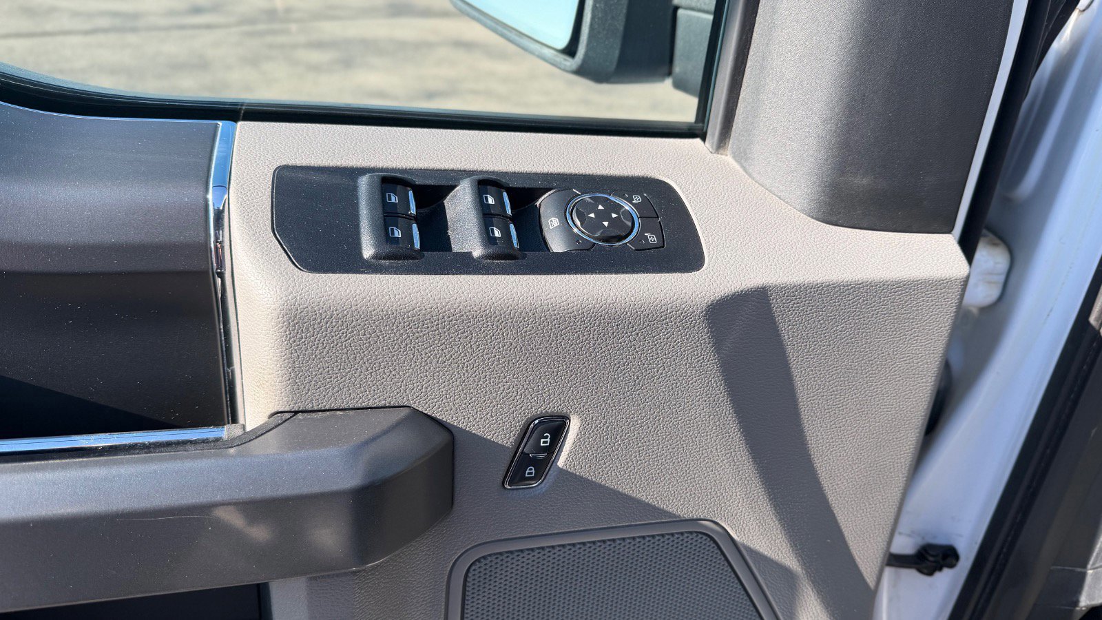 Certified 2017 Ford F150 XLT w/ Equipment Group 302A Luxury image 23