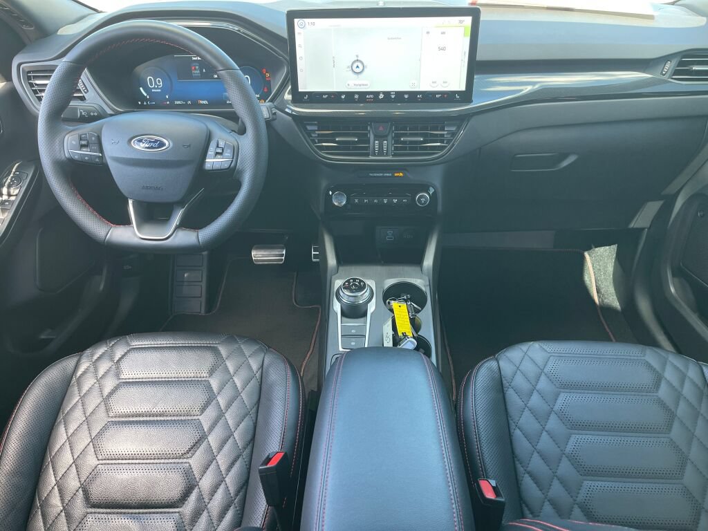 Certified 2023 Ford Escape ST-Line Elite w/ Premium Technology Package AWD/4WD image 30