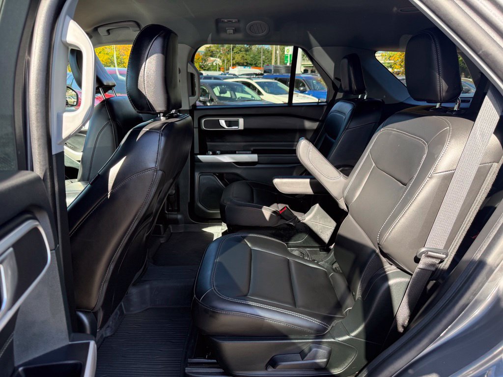 Certified 2023 Ford Explorer XLT w/ Equipment Group 202A AWD/4WD image 23