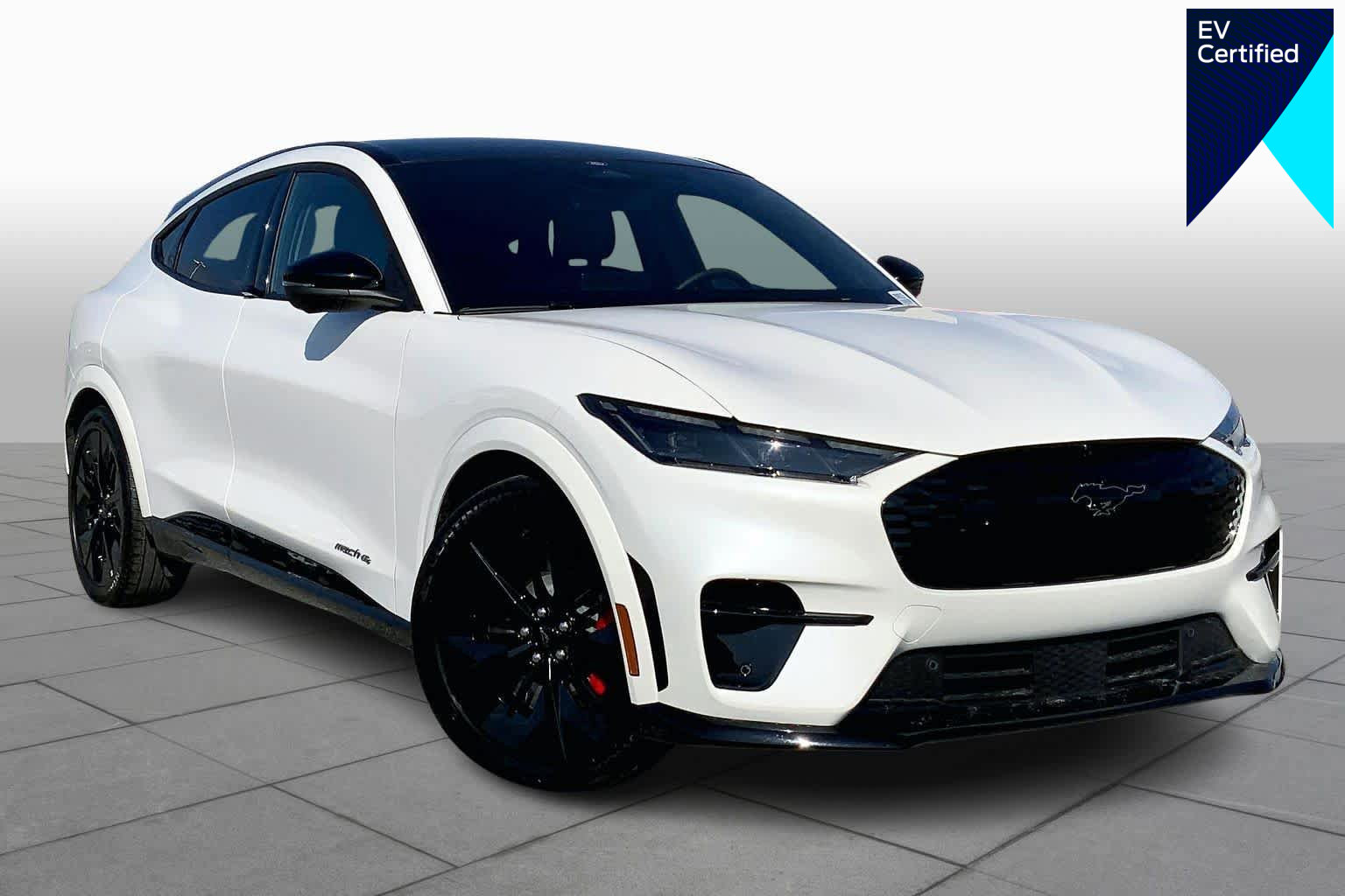 Certified 2025 Ford Mustang Mach-E GT image 1