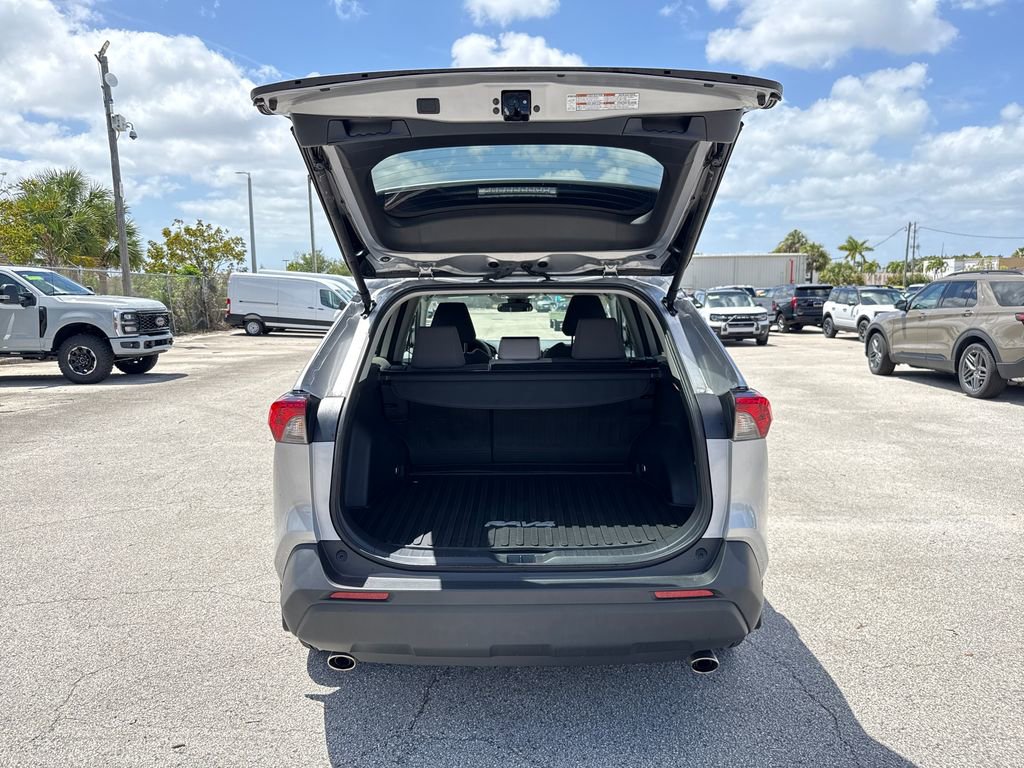 Used 2024 Toyota RAV4 XLE w/ Convenience Package image 27