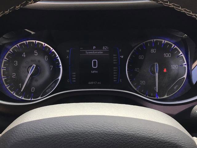 Used 2024 Chrysler Voyager LX image 21