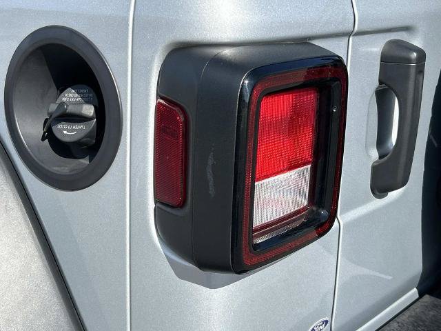 Used 2024 Jeep Wrangler Unlimited Sport AWD/4WD image 11