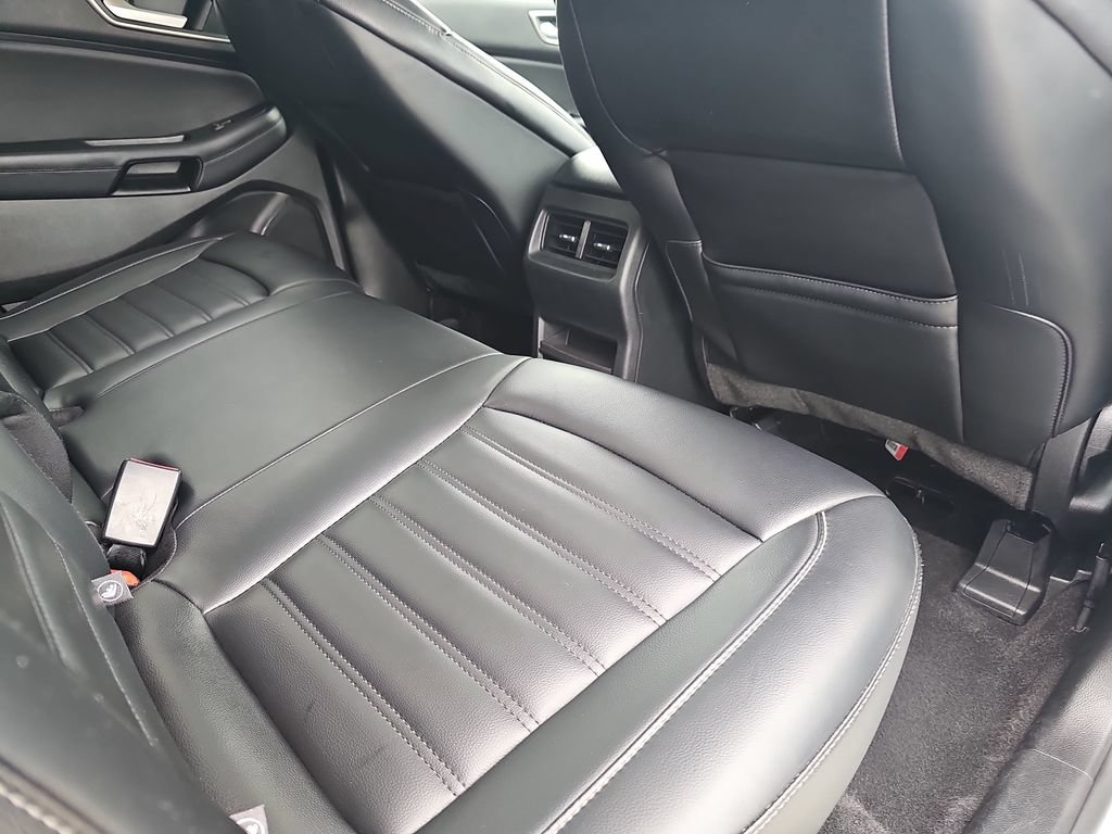 Certified 2024 Ford Edge SEL AWD/4WD image 11