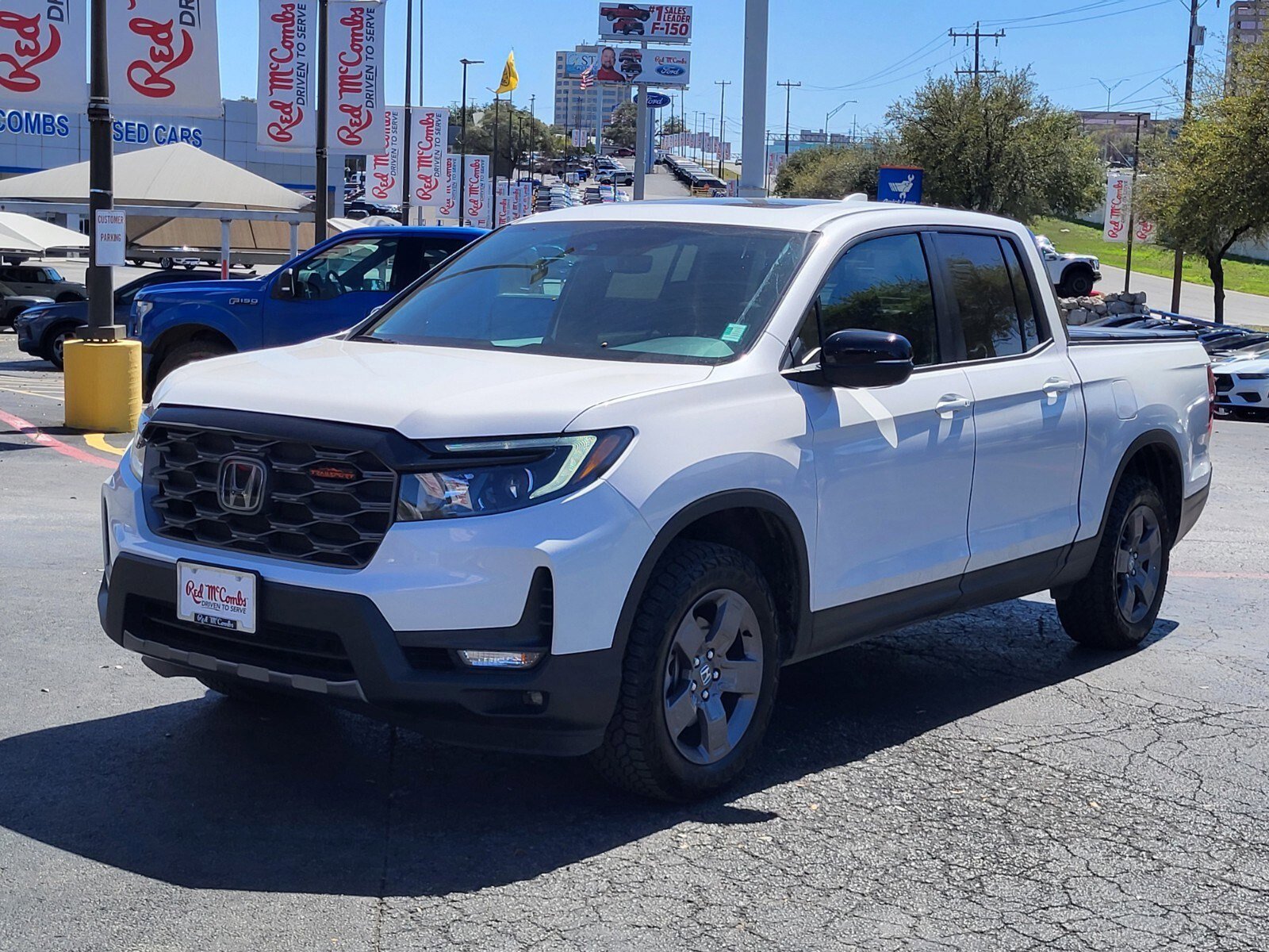 Used 2025 Honda Ridgeline TrailSport image 7