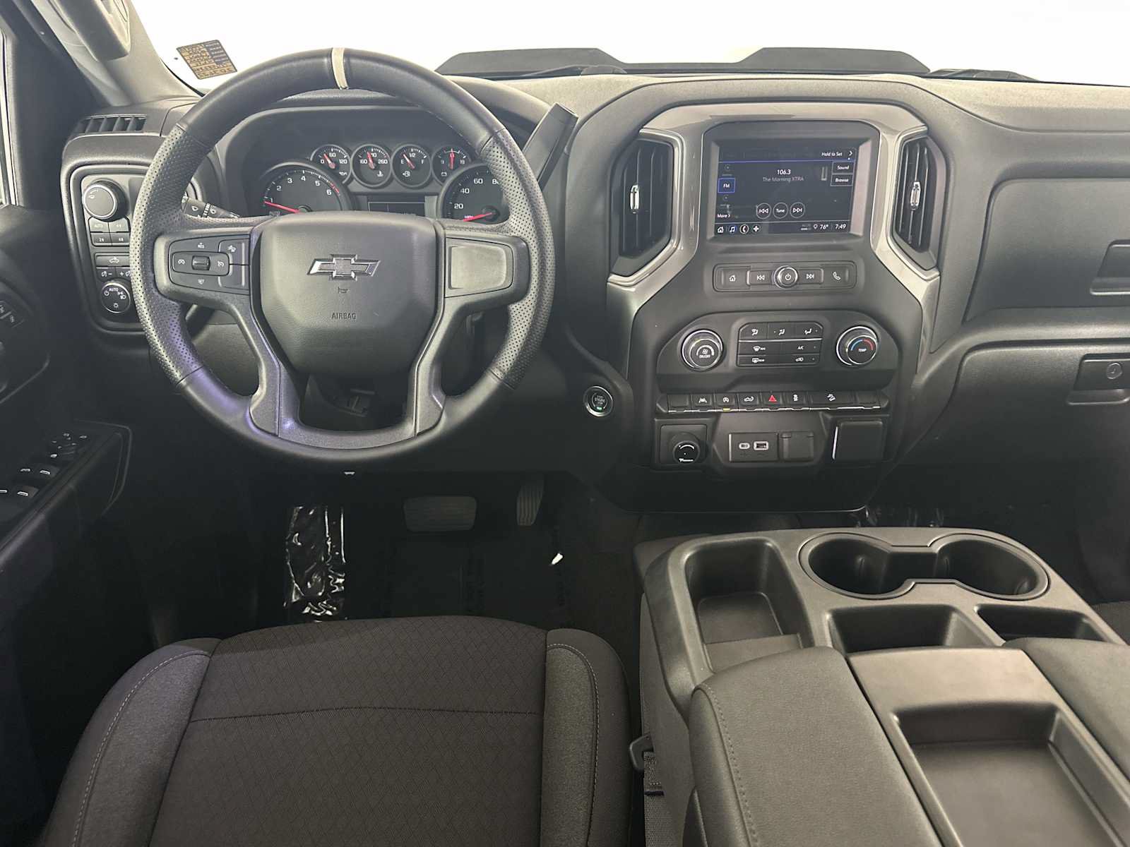 Used 2022 Chevrolet Silverado 1500 Custom Trail Boss AWD/4WD image 30