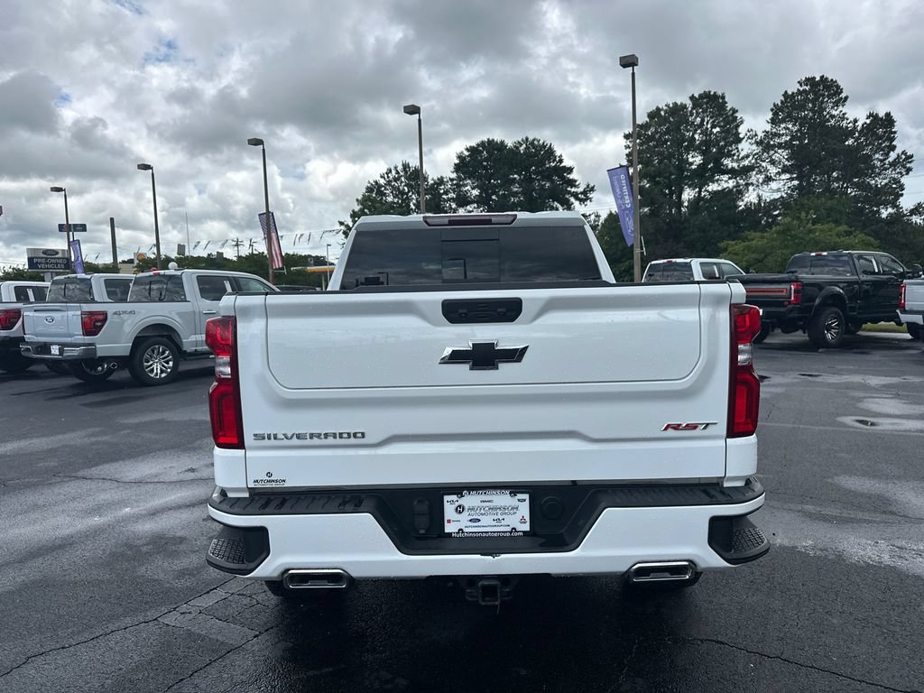 Used 2024 Chevrolet Silverado 1500 RST AWD/4WD image 6