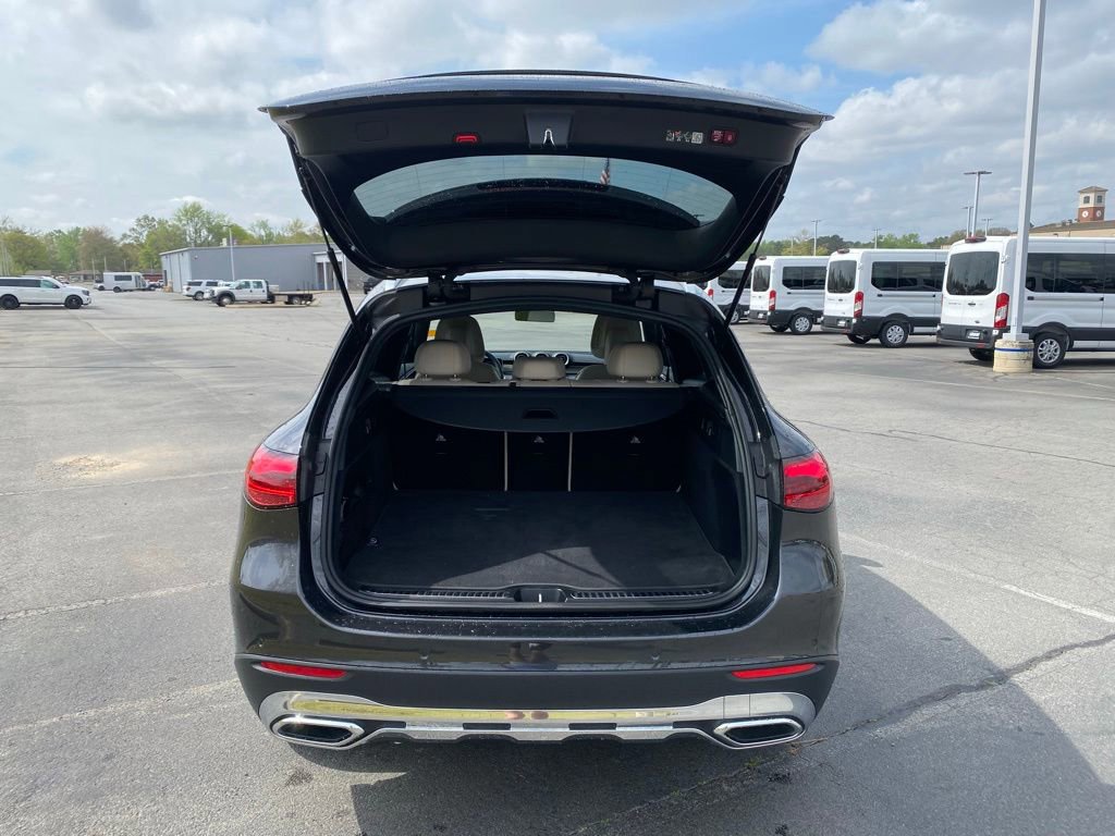 Used 2024 Mercedes-Benz GLC 300 image 9