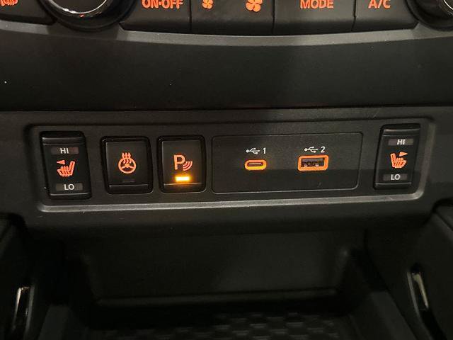 Used 2022 Nissan Frontier PRO-4X w/ Pro-4X Premium Package AWD/4WD image 23