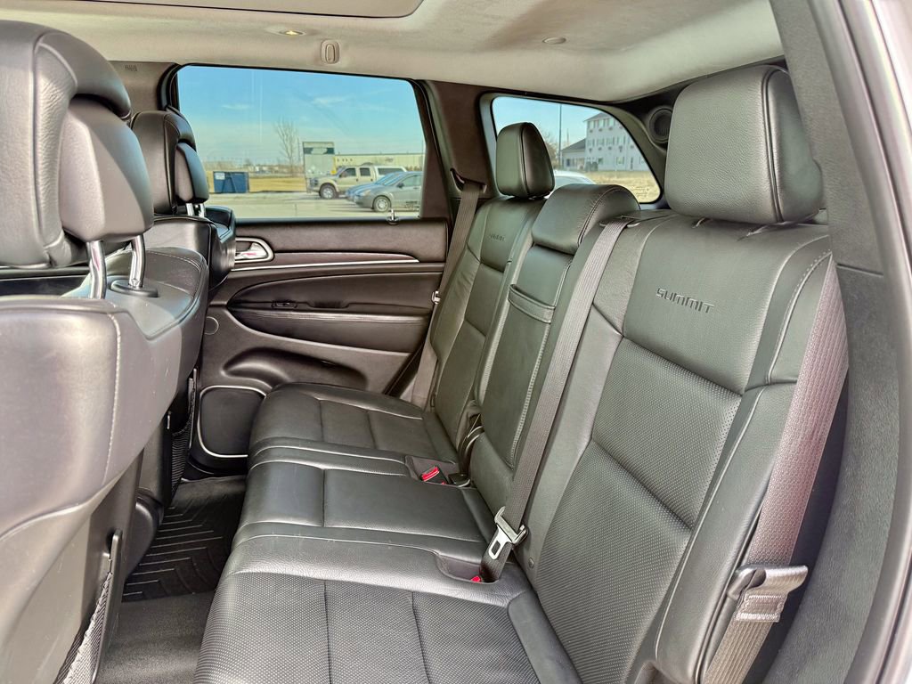 Used 2017 Jeep Grand Cherokee Summit image 11