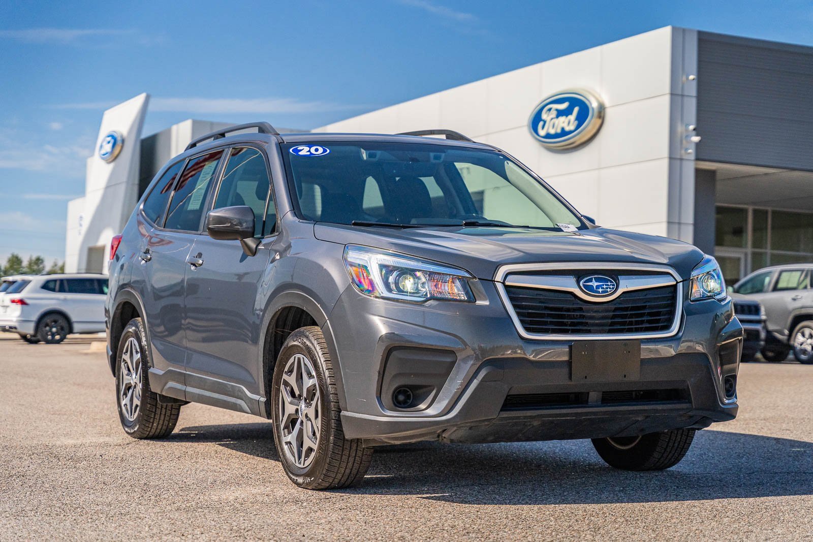 Used 2020 Subaru Forester Premium image 1