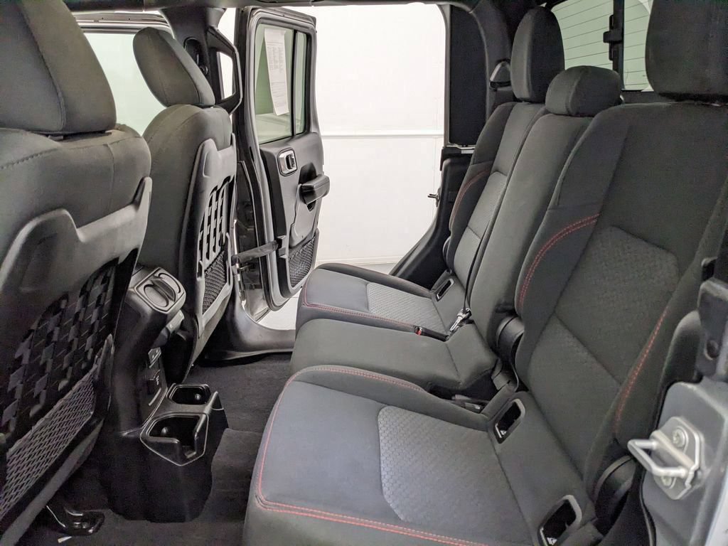Used 2021 Jeep Gladiator Rubicon AWD/4WD image 31