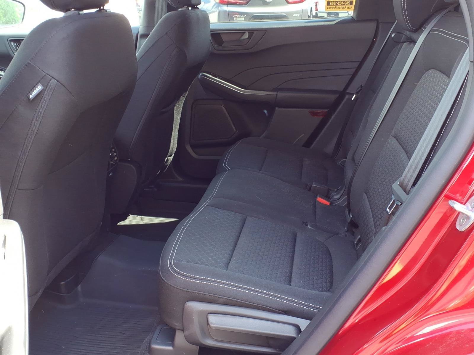 Certified 2025 Ford Escape Active w/ Cold Weather Package AWD/4WD image 4