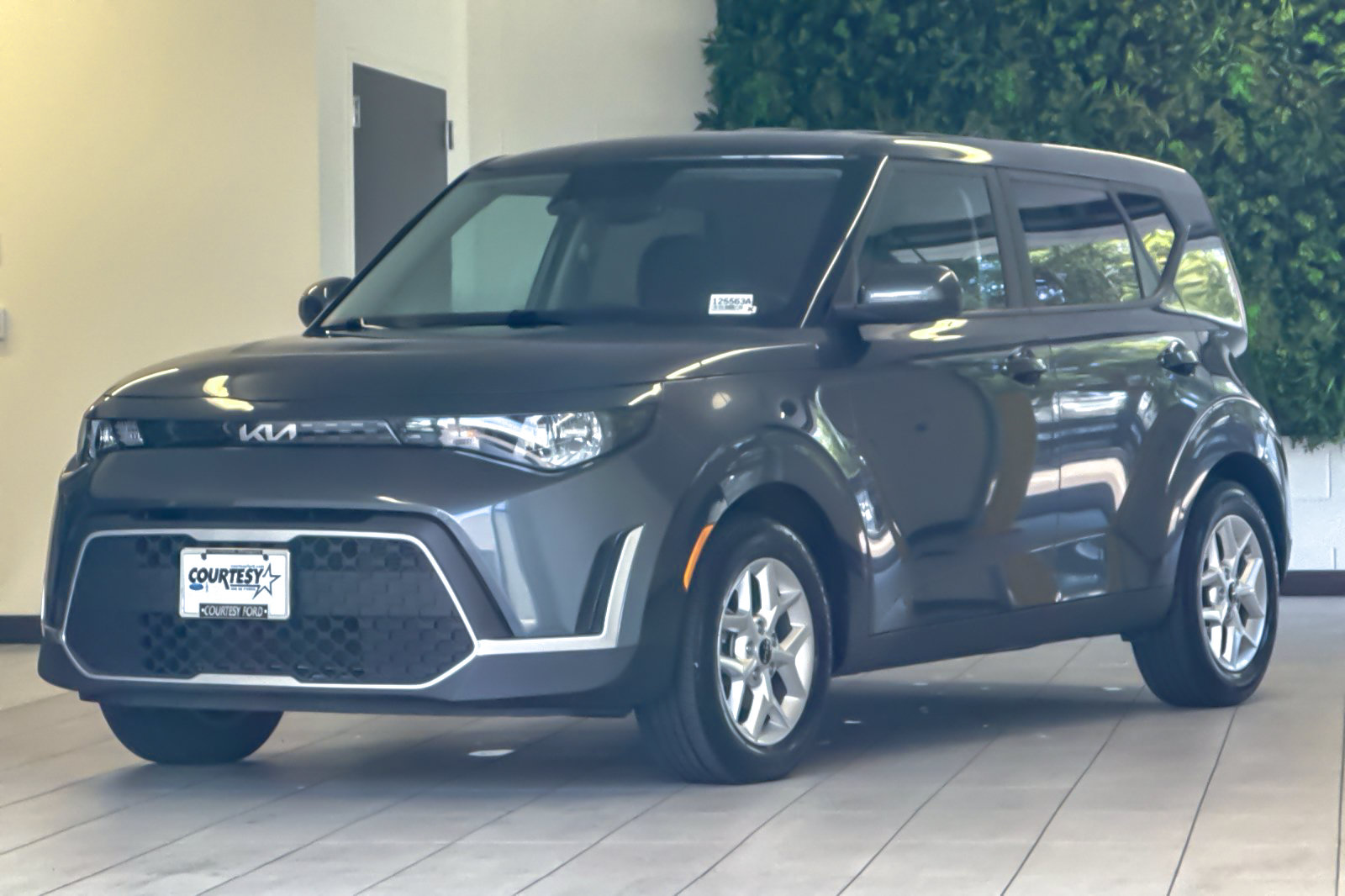 Used 2023 Kia Soul S FWD image 8