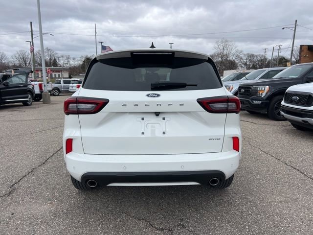 Certified 2024 Ford Escape ST-Line w/ Tech Pack #1 AWD/4WD image 3