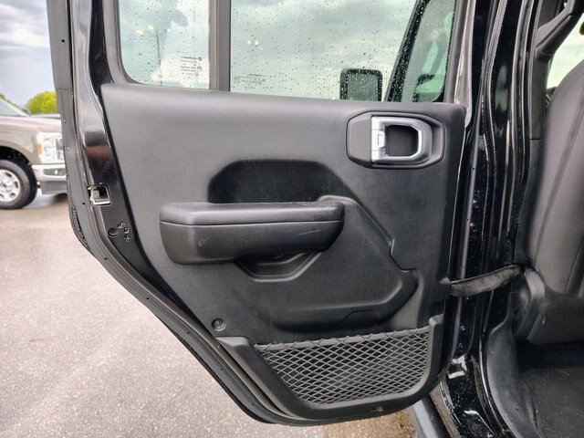Used 2019 Jeep Wrangler Unlimited Sport S AWD/4WD image 12