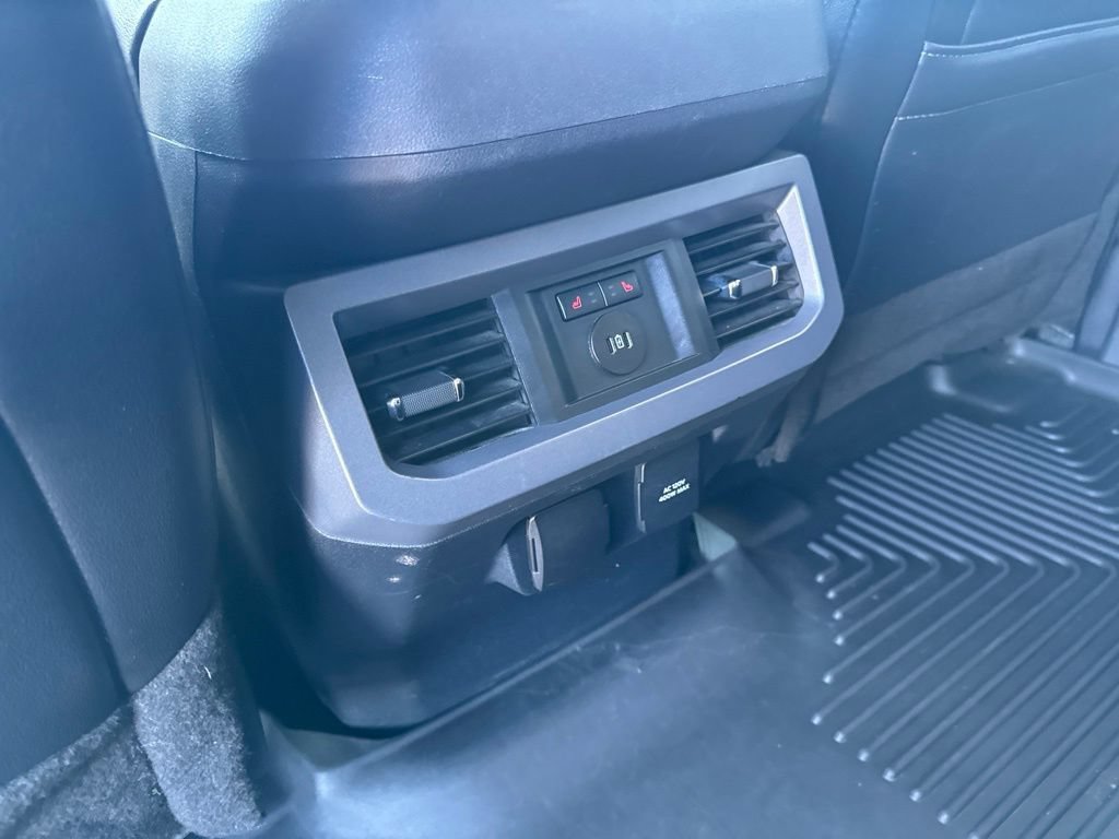 Certified 2024 Ford F350 Lariat w/ Chrome Package AWD/4WD image 33