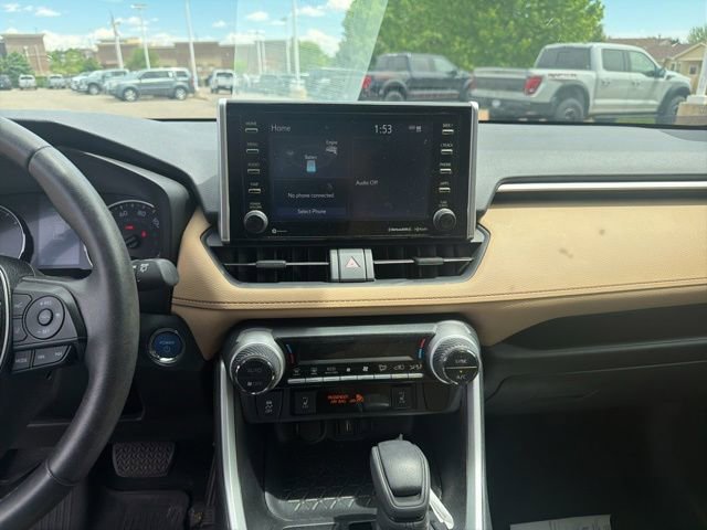 Used 2020 Toyota RAV4 XLE w/ Convenience Package AWD/4WD image 16
