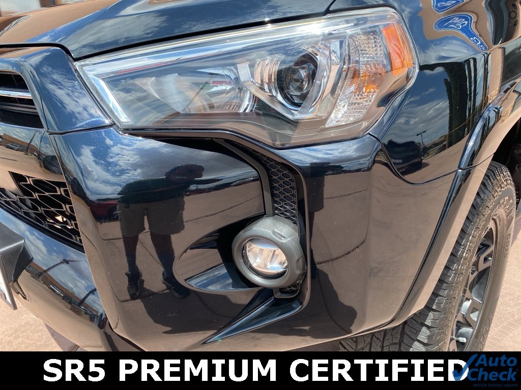 Used 2022 Toyota 4Runner SR5 Premium image 3
