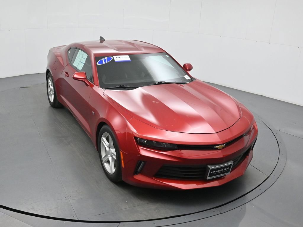 Used 2017 Chevrolet Camaro LT image 3