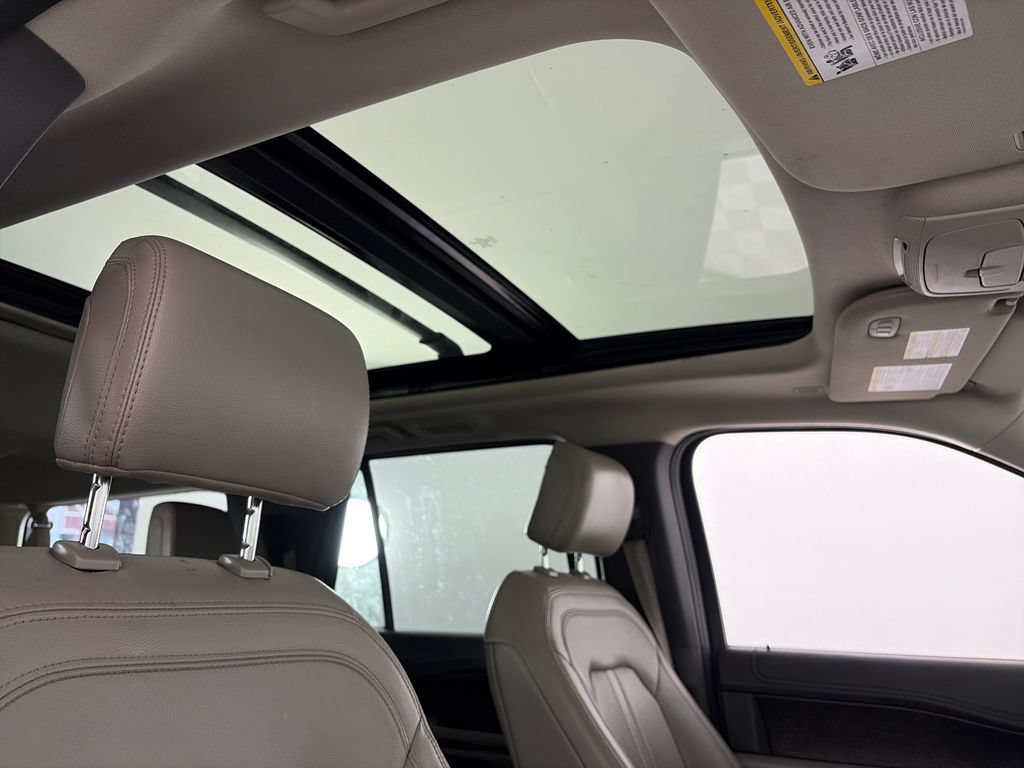 Certified 2020 Ford Expedition Max Limited w/ Equipment Group 302A AWD/4WD image 32