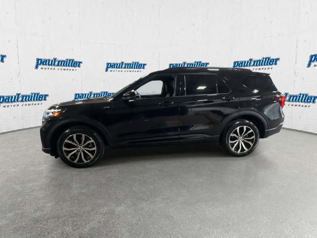 Certified 2025 Ford Explorer ST-Line AWD/4WD image 6