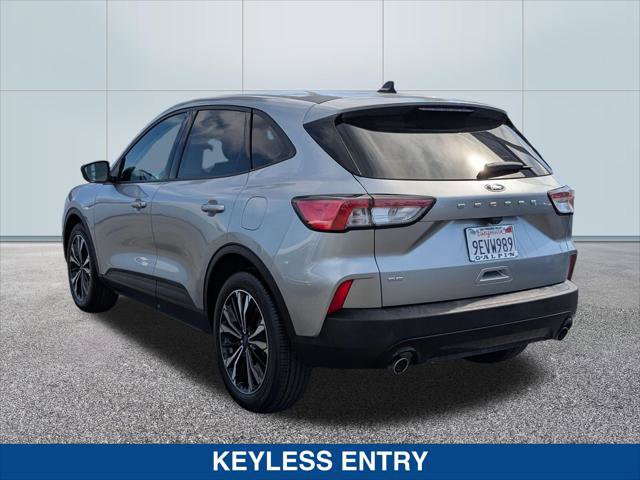 Certified 2022 Ford Escape SE w/ SE Sport Appearance Package image 3