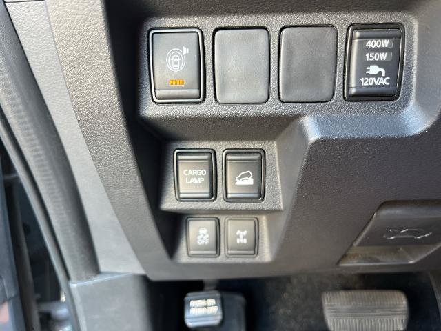 Used 2023 Nissan Frontier PRO-4X w/ Pro-4X Premium Package AWD/4WD image 18