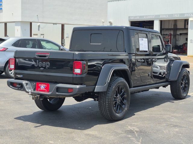 Used 2025 Jeep Gladiator Mojave AWD/4WD image 6