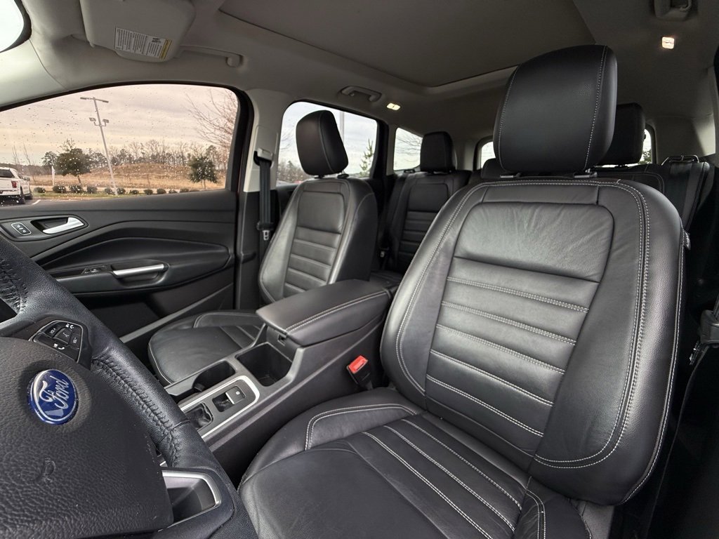 Certified 2019 Ford Escape Titanium image 22