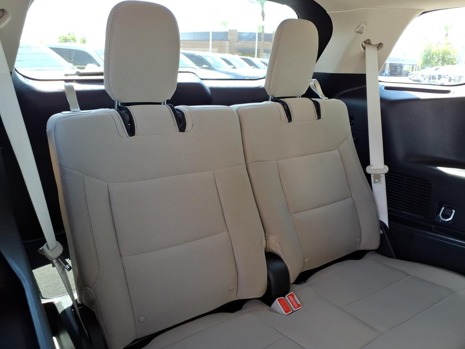 Certified 2023 Ford Explorer XLT RWD image 16