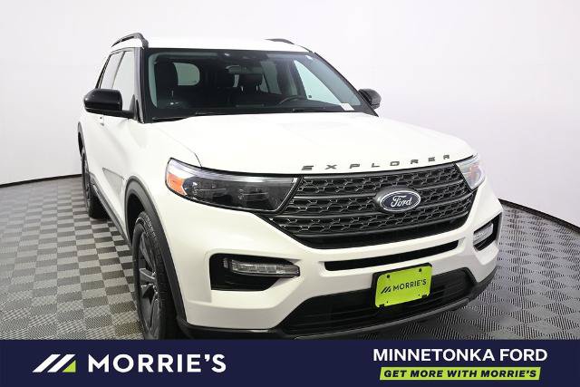 Certified 2023 Ford Explorer XLT w/ Equipment Group 202A AWD/4WD image 8