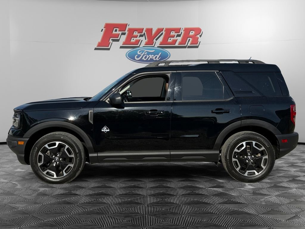 Certified 2023 Ford Bronco Sport Outer Banks w/ Tech Package AWD/4WD image 2