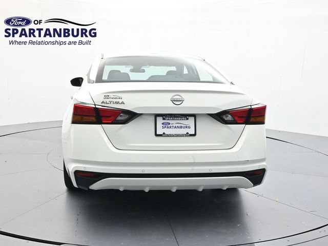 Used 2025 Nissan Altima 2.5 SV FWD image 6