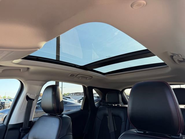 Certified 2022 Ford Escape SEL w/ SEL Stealth AWD Package image 28