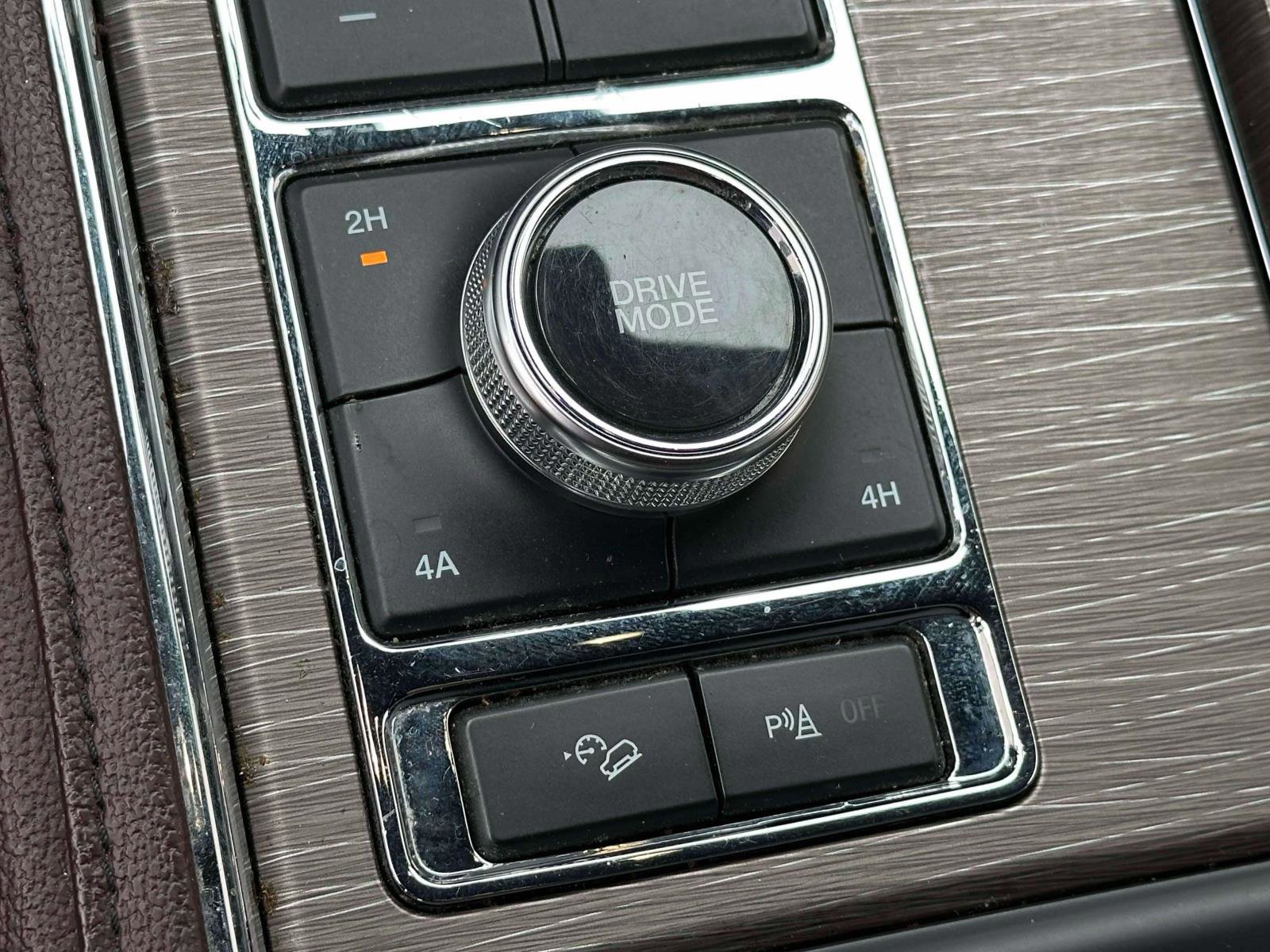 Certified 2023 Ford Expedition Limited image 29